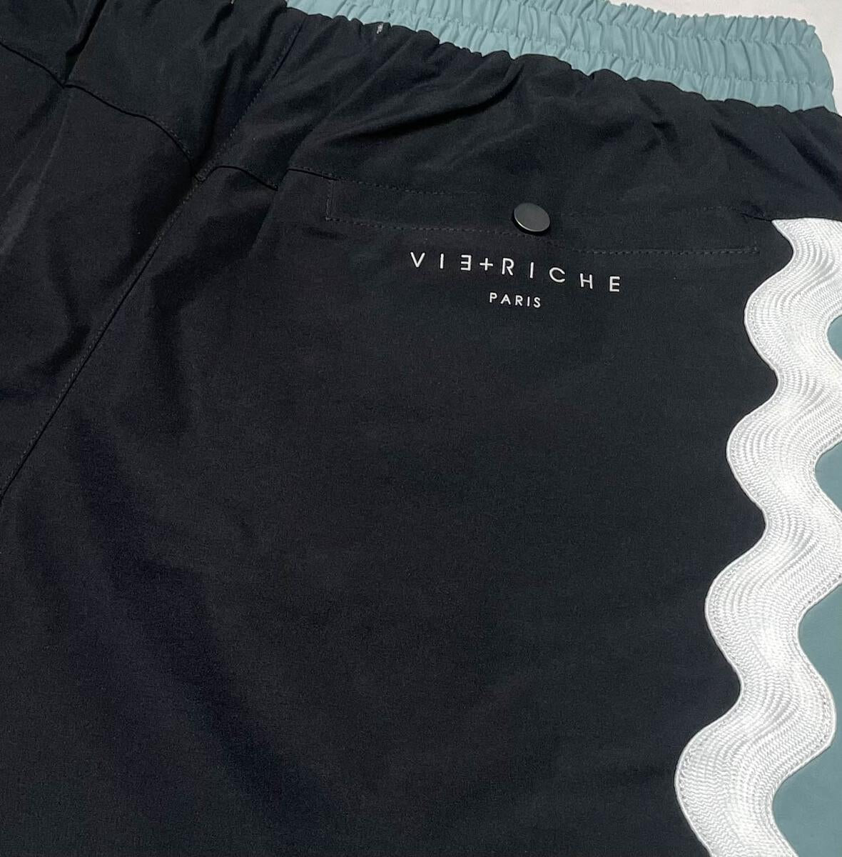 Vie Riche Casanova Shorts