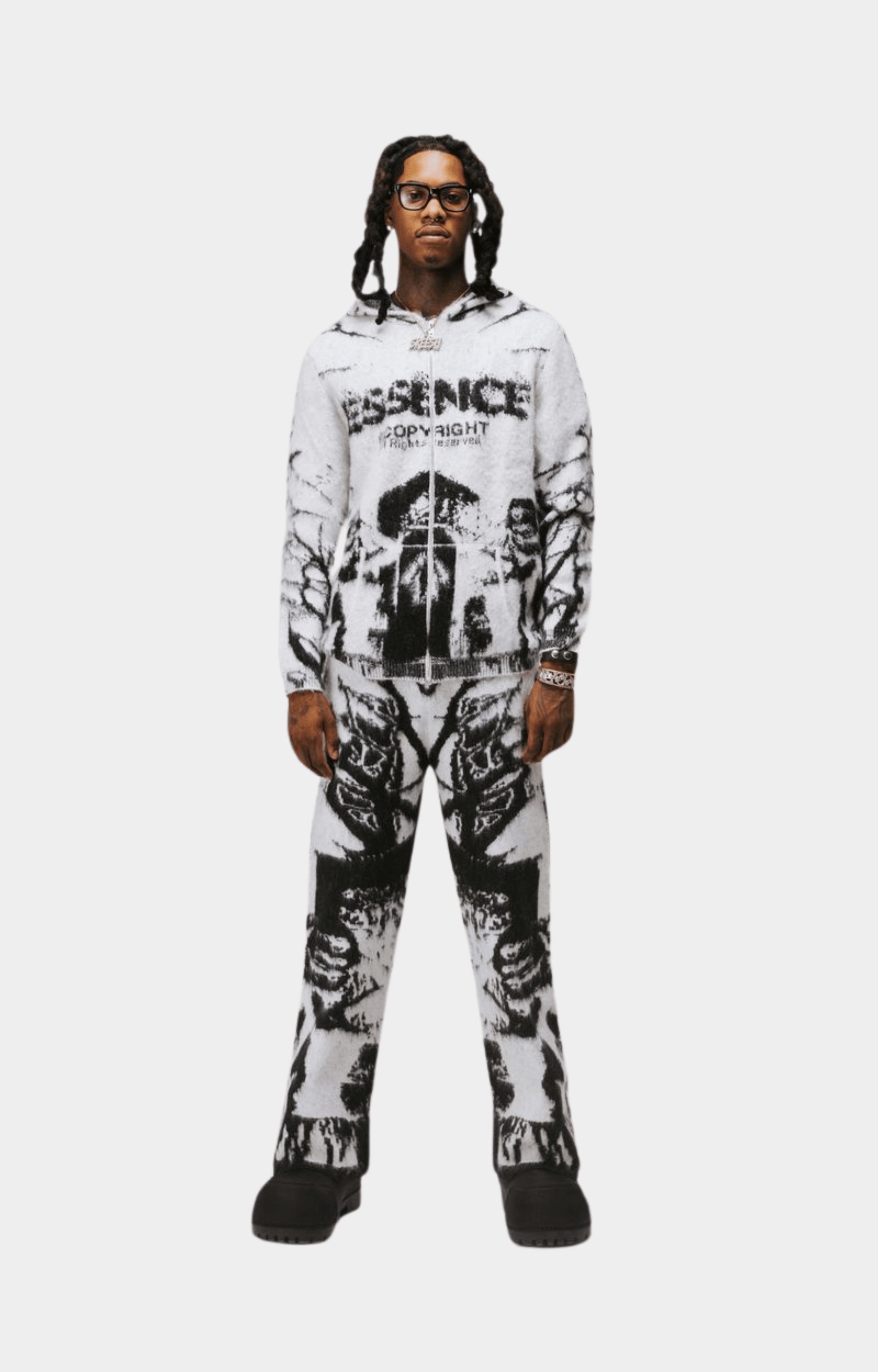Essence Graveyard Mohair Sweatpants - White/Black