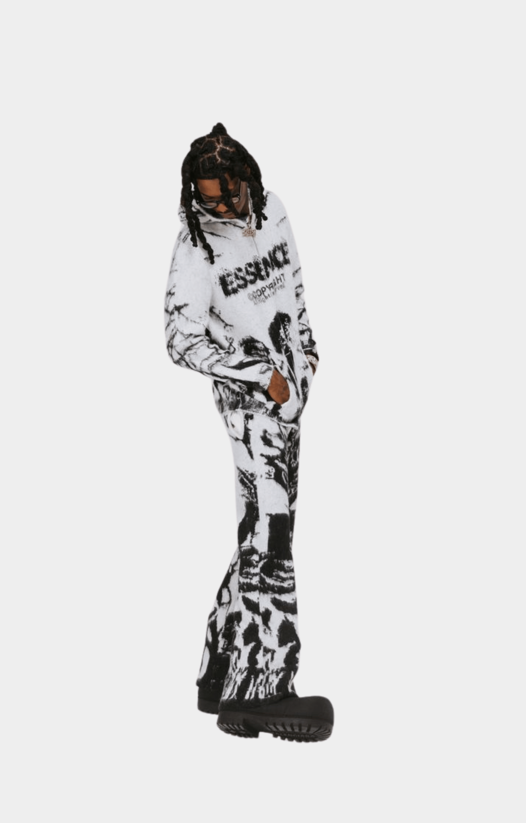 Essence Graveyard Mohair Sweatpants - White/Black