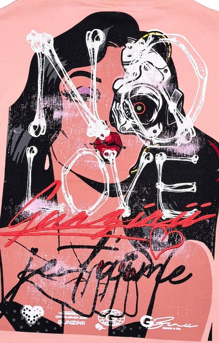 Gunzinii Revolver t-shirt pink close up