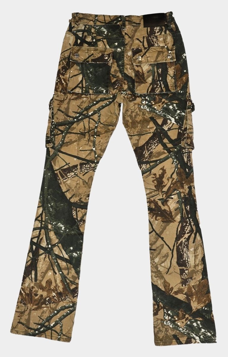 Styled outfit featuring Concept LA Hunter Jeans – Camo.