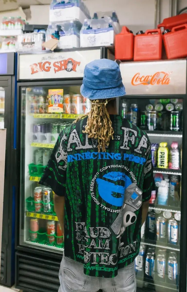 Essence Scam-Fam Tee - Green
