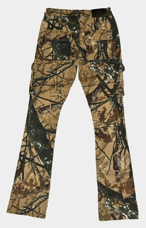 Styled outfit featuring Concept LA Hunter Jeans – Camo.
