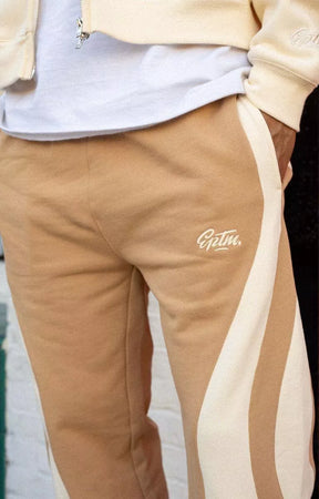 Close-up of cotton fabric on EPTM Montana Sweatpants.