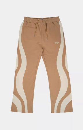 Lifestyle streetwear look featuring EPTM Montana Sweatpants.