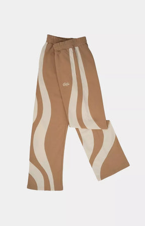Relaxed loose fit detail of EPTM Montana Sweatpants.