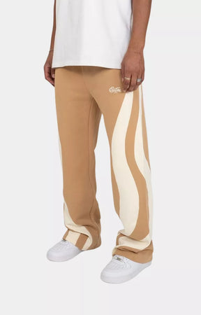 Model walking in EPTM Montana cotton sweatpants.