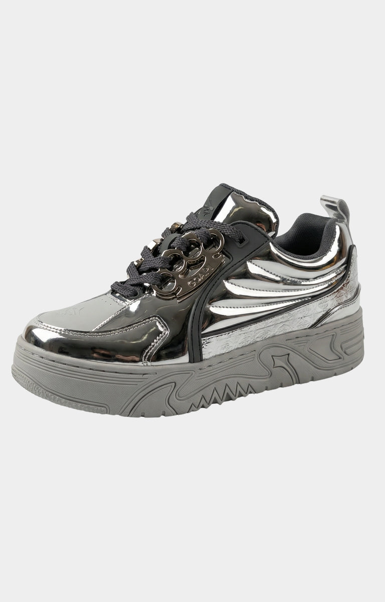 Guapi Chrome Skate Star metallic sneaker front view.
