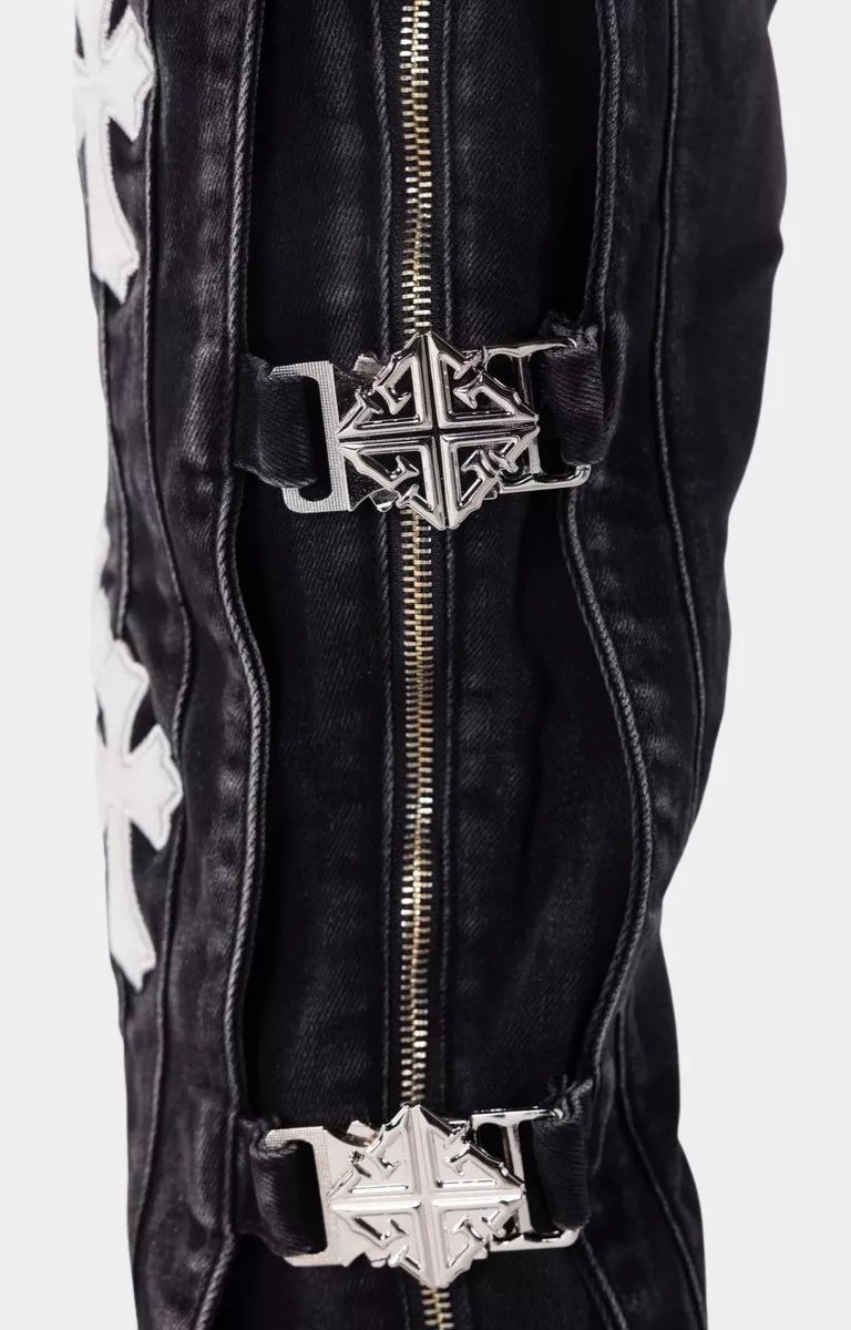Full-length zipper detail on Guapi Obsidian Black Cross Buckle Denim.