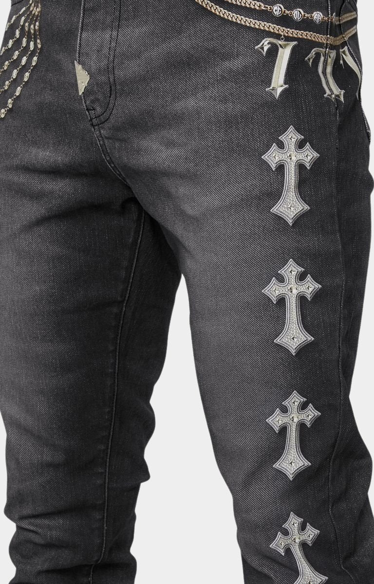 Close-up of printed GUAPI branding and detailed digital graphics