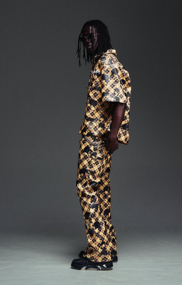 Plaid skull graphic streetwear pants from Guapi.