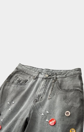 Stretch fabric detail on denim shorts
