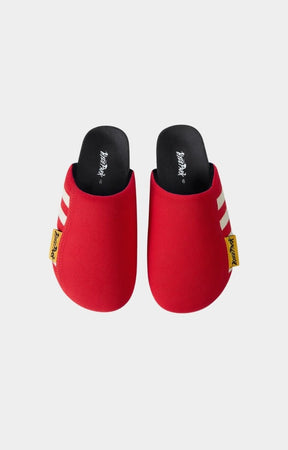 Hyde Park red and white stripe youth slides front view.
