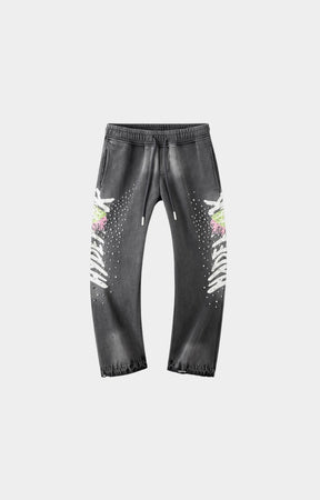 Hyde Park Easy Does It Pants Green Heart styled in streetwear setting