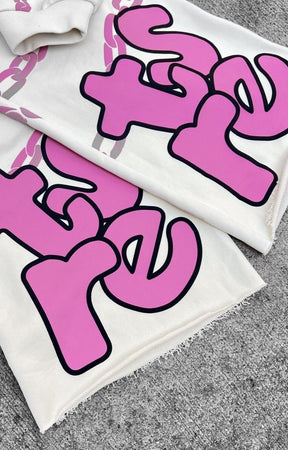 Ribbed cuff ankle detail on heavyweight sweatpants.